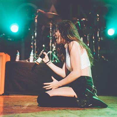 Chrissy Costanza