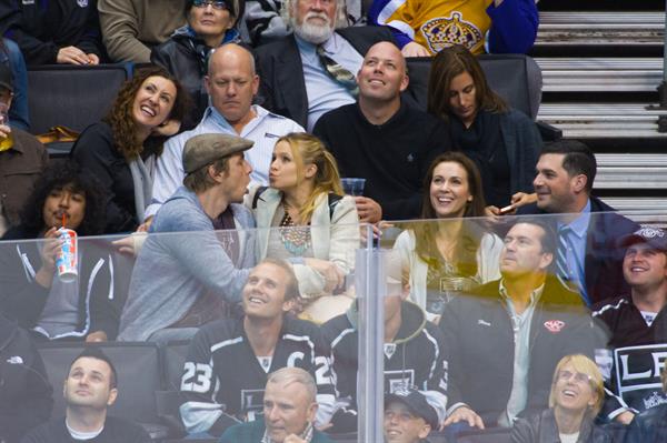 Kristen Bell with DaShepard at the Staples Center in Los Angeles (Feb 27, 2013) 