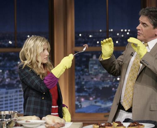 Kristen Bell 'The Late Late Show with Craig Ferguson' - December 11, 2008  
