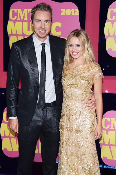 Kristen Bell - 2012 CMT Music Awards in Nashville (June 6, 2012) 