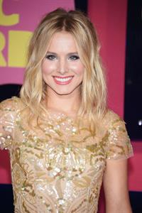 Kristen Bell - 2012 CMT Music Awards in Nashville (June 6, 2012) 