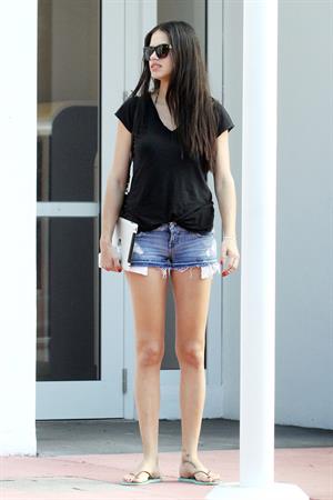 Adriana Lima in Miami 1/5/13  