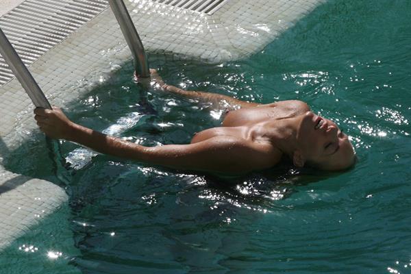 Aisleyne Wallace Holiday Spain 2008 - Topless