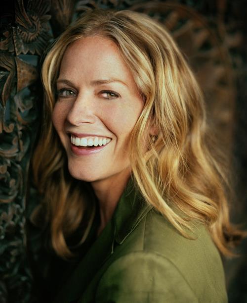 Elisabeth Shue