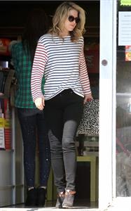 Ali Larter at the dog groomers in Los Angeles 10/22/13  
