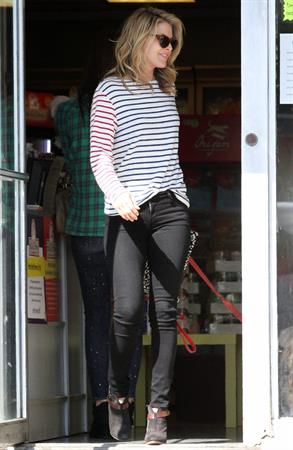 Ali Larter at the dog groomers in Los Angeles 10/22/13  