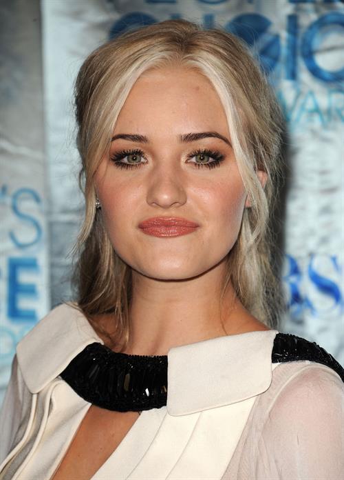 Amanda Michalka attending the People's Choice Awards in Los Angeles on January 5, 2011