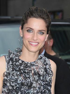 Amanda Peet arrives at The Late Show with David Letterman at the Ed Sullivan Theatre in New York City 