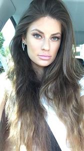 Hannah Stocking taking a selfie