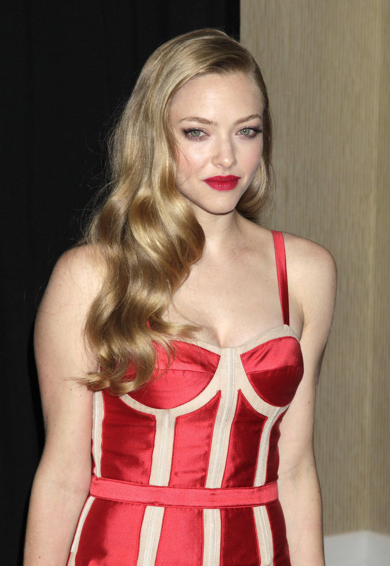 Amanda Seyfried - 16th Annual Hollywood Film Awards Gala in Beverly Hills October 22, 2012 