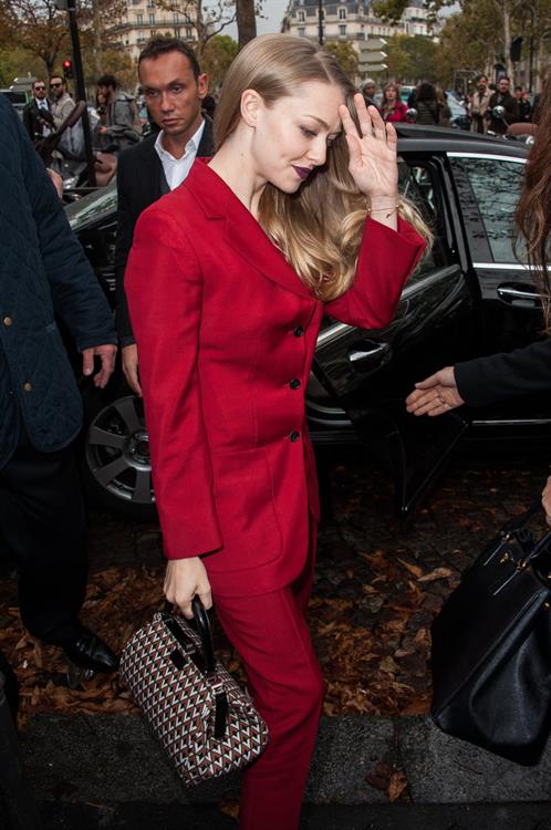 Amanda Seyfried attending Miu Miu show in Paris - October 3, 2012 