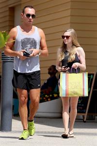 Amanda Seyfried Shopping In Los Angeles June 5, 2012