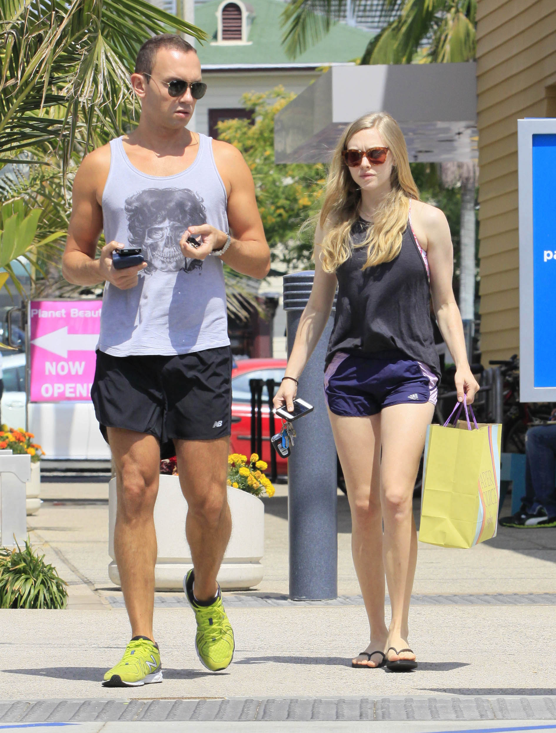 Amanda Seyfried Shopping In Los Angeles June 5, 2012