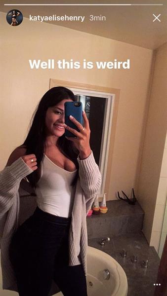 Katya Elise Henry taking a selfie