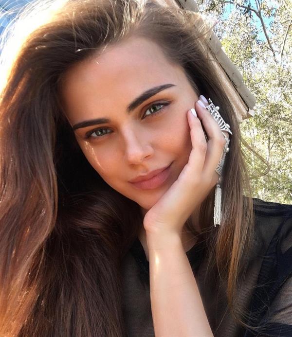 Xenia Deli taking a selfie