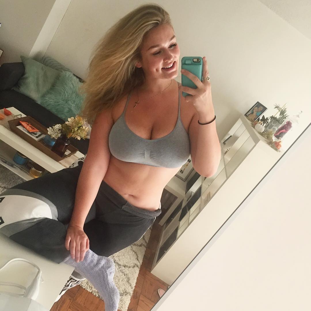 Hunter McGrady taking a selfie