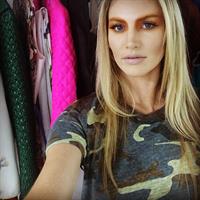 Kelly Thomas taking a selfie