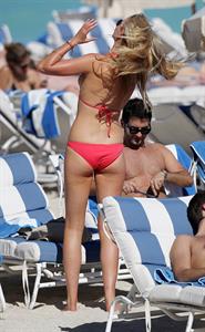 Anne Vyalitsyna bikini candids in Miami 11/22/12 