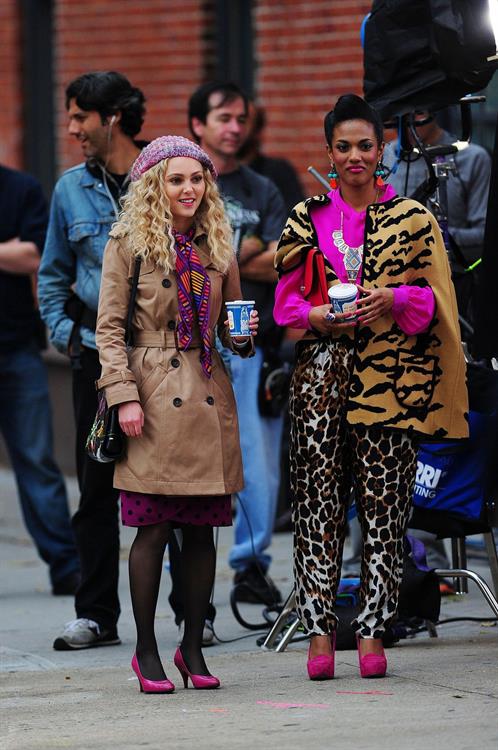 AnnaSophia Robb set of The Carrie Diaries in NYC 10/26/12 