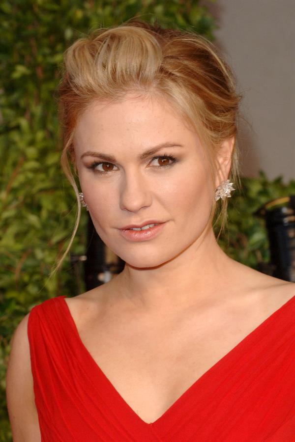 Anna Paquin attending the Vanity Fair Oscar Party in West Hollywood on February 27, 2011