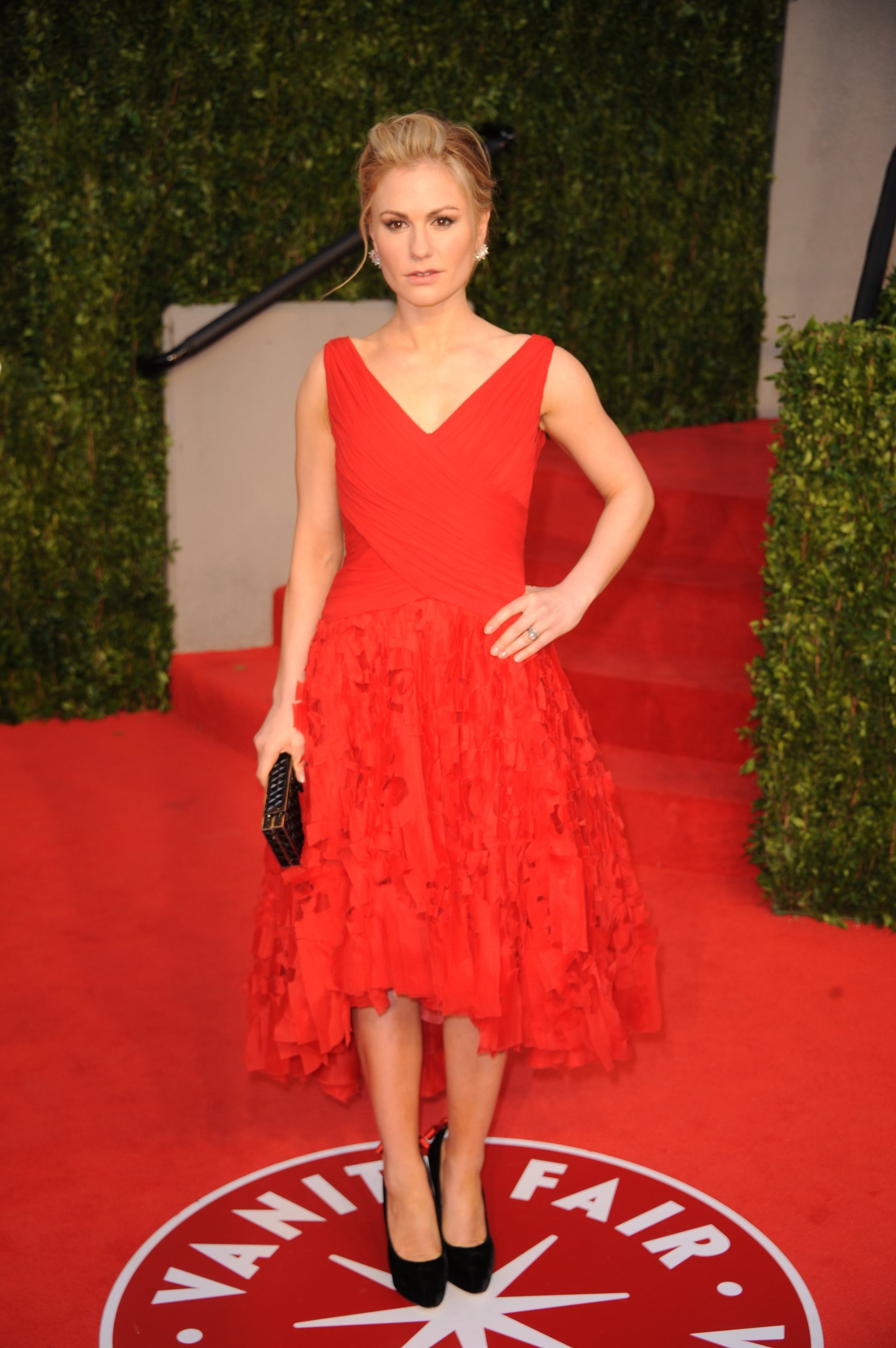 Anna Paquin attending the Vanity Fair Oscar Party in West Hollywood on February 27, 2011