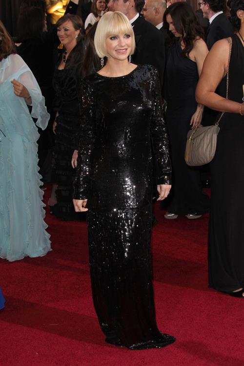 Anna Faris attends the 84th Annual Academy Awards on February 26, 2012