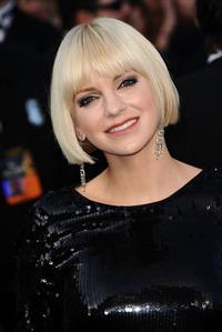 Anna Faris attends the 84th Annual Academy Awards on February 26, 2012