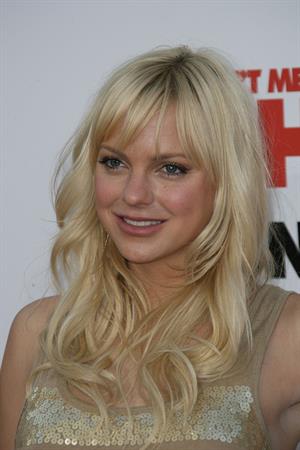 Anna Faris premiere of You Don't Mess With the Zohan 