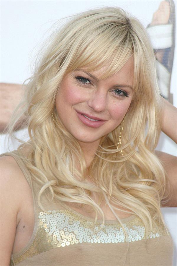 Anna Faris premiere of You Don't Mess With the Zohan 