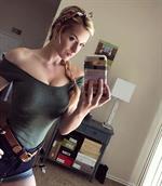 Paige Spiranac taking a selfie