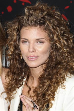 AnnaLynne McCord ''Spartacus War of the Damned'' Los Angeles Premiere (January 22, 2013) 