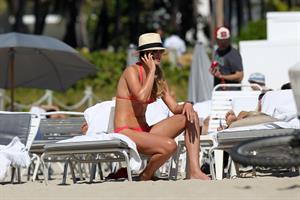 Anne Vyalitsyna bikini candids in Miami 11/22/12 