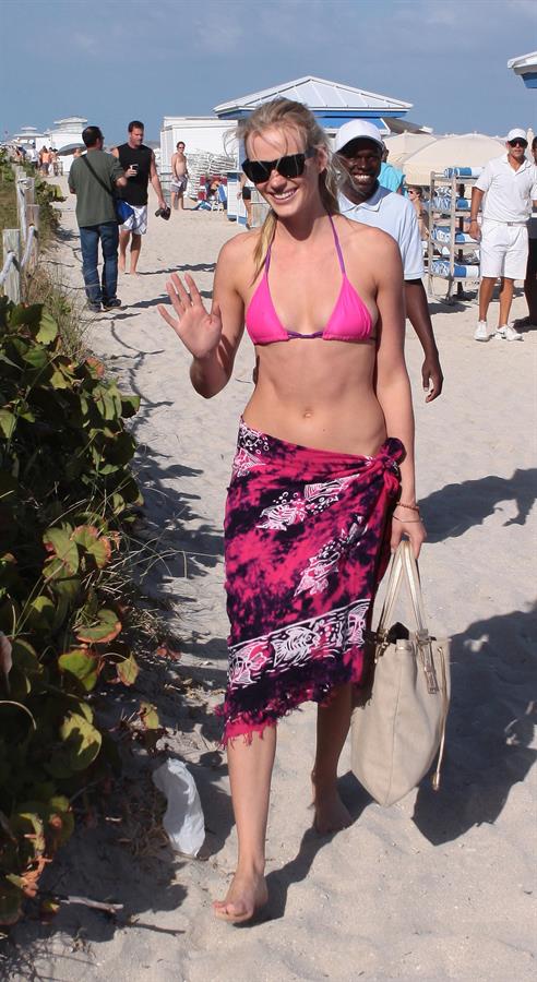 Anne Vyalitsyna bikini candids in Miami 11/23/12 