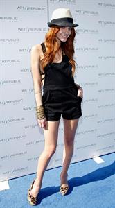 Ashlee Simpson celebrates 25th birthday with her sister Jessica at the MGM Grand 