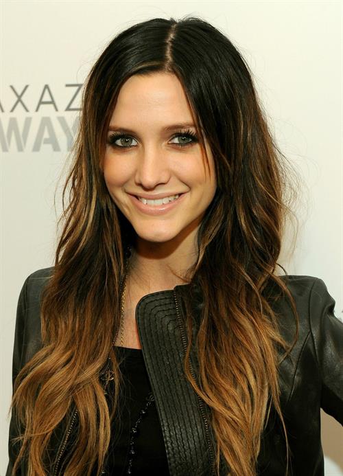 Ashlee Simpson at Max Azria Spring Collection on September 10, 2010