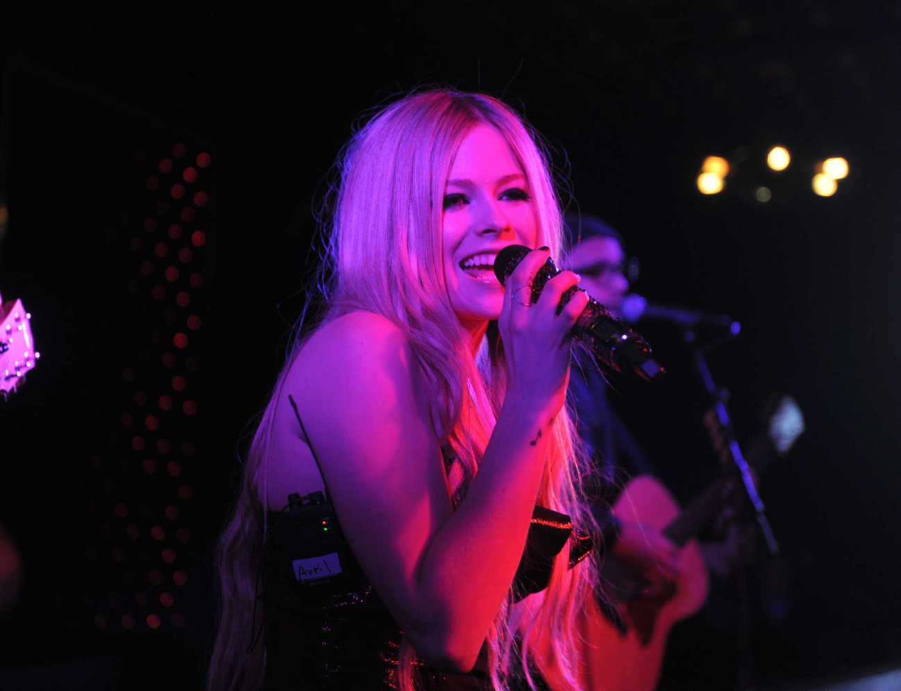 Avril Lavigne – Album Release Party in NY 11/5/13  