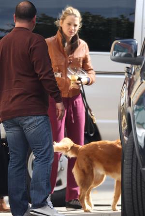 Blake Lively 'Gossip Girl' set in New York City - October 18, 2012 