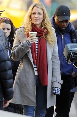 Blake Lively The Set of Gossip Girl in New York - October 11, 2012 