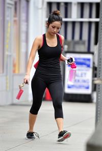 Brenda Song arrives at the gym in Studio City 11/29/12 