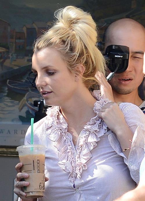 Britney Spears leaving dance studio in Sherman Oaks, on October 24, 2013