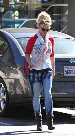 Britney Spears at a fast food restaurant in Calabasas 11/10/12 