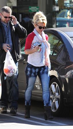 Britney Spears at a fast food restaurant in Calabasas 11/10/12 