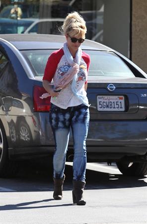 Britney Spears at a fast food restaurant in Calabasas 11/10/12 