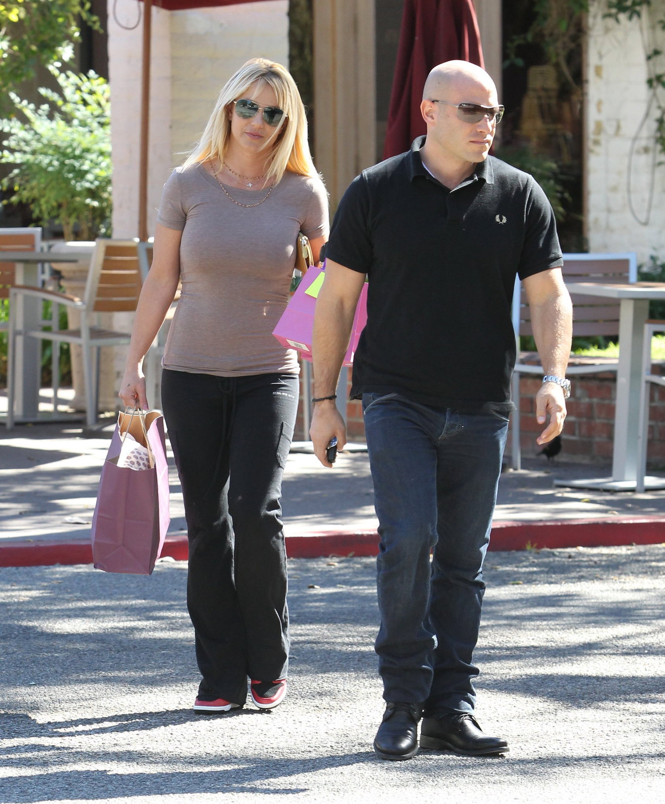 Britney Spears out shopping in Calabasas 10/23/12 