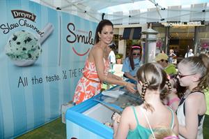 Brooke Burke - Dreyer's Slow Churned light ice cream's  A Reason to Smile  in Oakland (June 6, 2012)