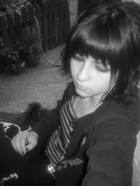 Neon Lynxie taking a selfie