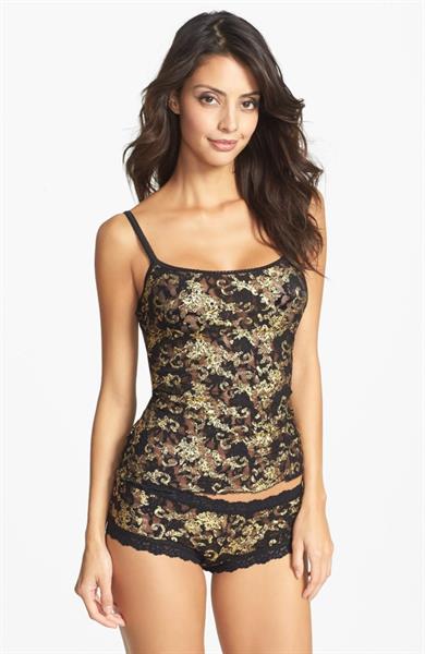 Mayra Suárez in lingerie