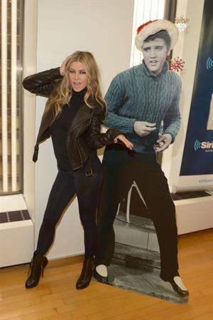 Carmen Electra Enters the Sirius M Studios in New York 05.12.12 