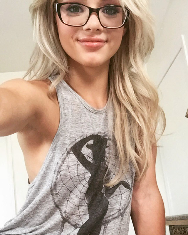 Elsa Jean taking a selfie