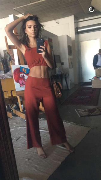 Emily Ratajkowski taking a selfie